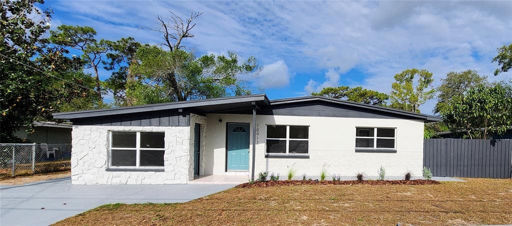 10912 N LANTANA AVENUE TAMPA, FL 33612