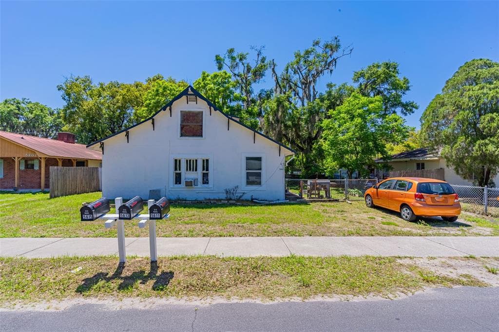 5611 12TH STREET ZEPHYRHILLS, FL 33542