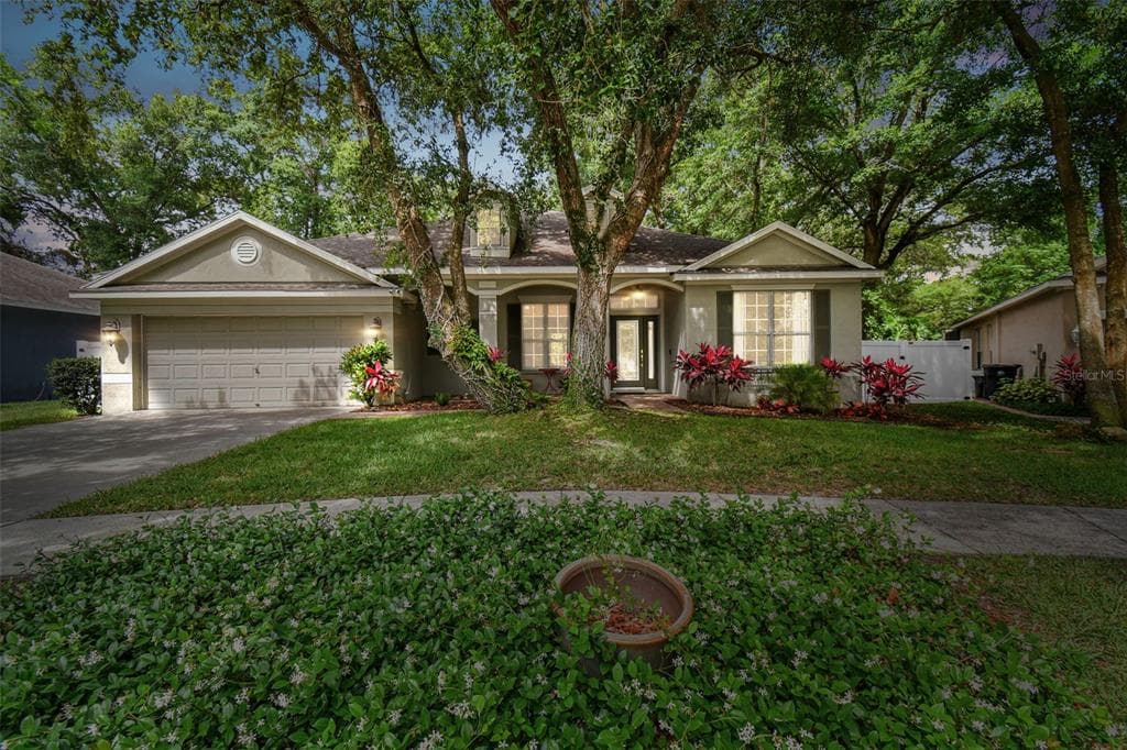 1512 ROLLING MEADOW DRIVE