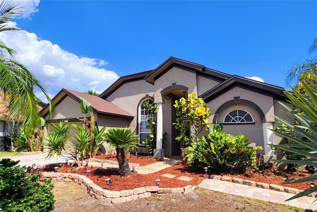 10034 OASIS PALM DRIVE TAMPA, FL 33615