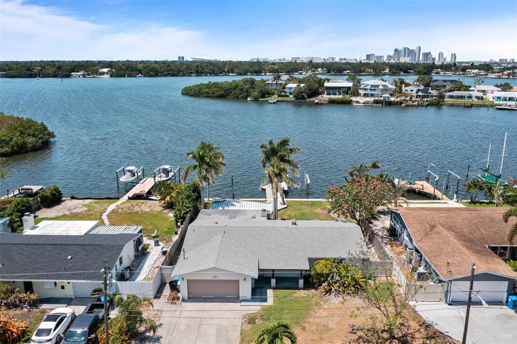 3559 MANATEE DRIVE SE ST PETERSBURG, FL 33705