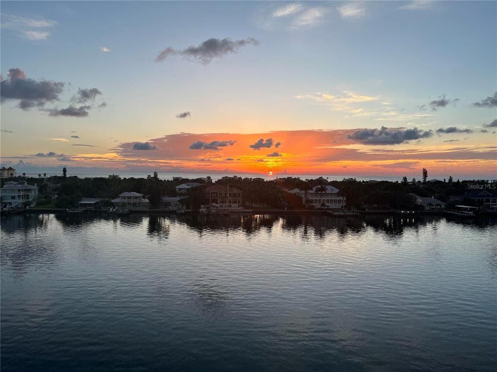 736 ISLAND WAY UNIT 705