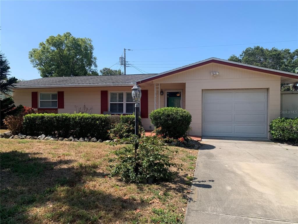 11926 81ST AVENUE SEMINOLE, FL 33772