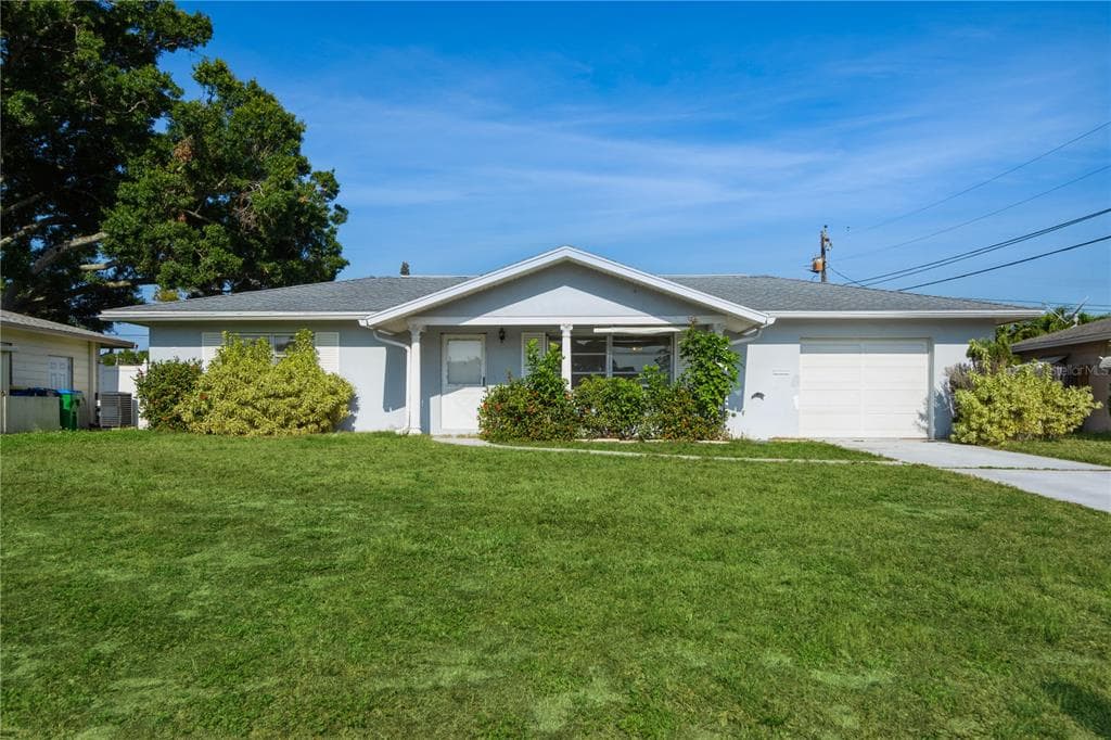8878 110TH LANE SEMINOLE, FL 33772