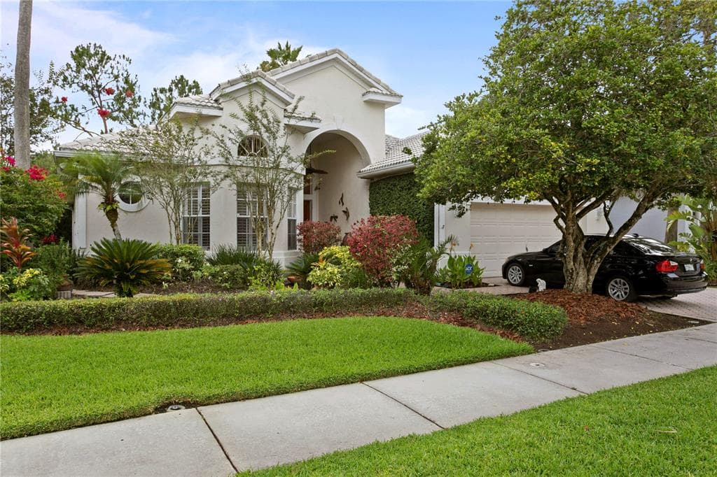 10402 CANARY ISLE DRIVE TAMPA, FL 33647
