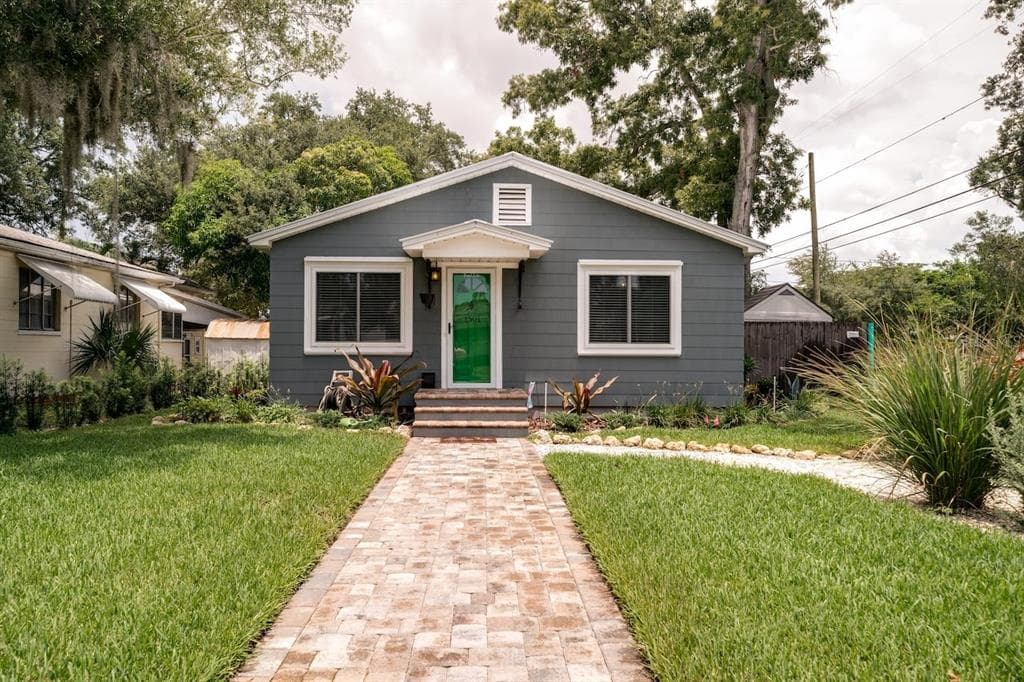 1501 29TH AVENUE N ST PETERSBURG, FL 33704