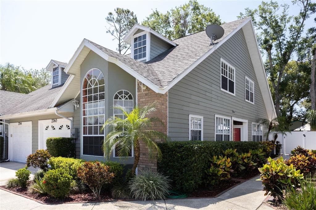 2740 HAMBLE VILLAGE LN