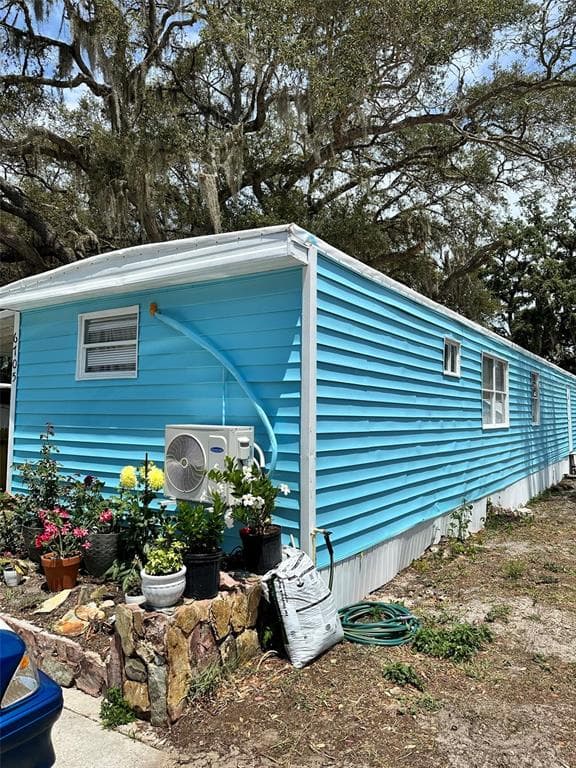 6705 CHAR LANE NEW PORT RICHEY, FL 34653