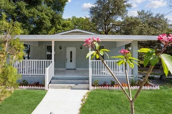 802 E LAKE AVENUE TAMPA, FL 33603