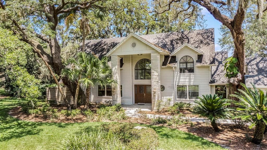 611 ROYAL DORNOCK COURT TARPON SPRINGS, FL 34688