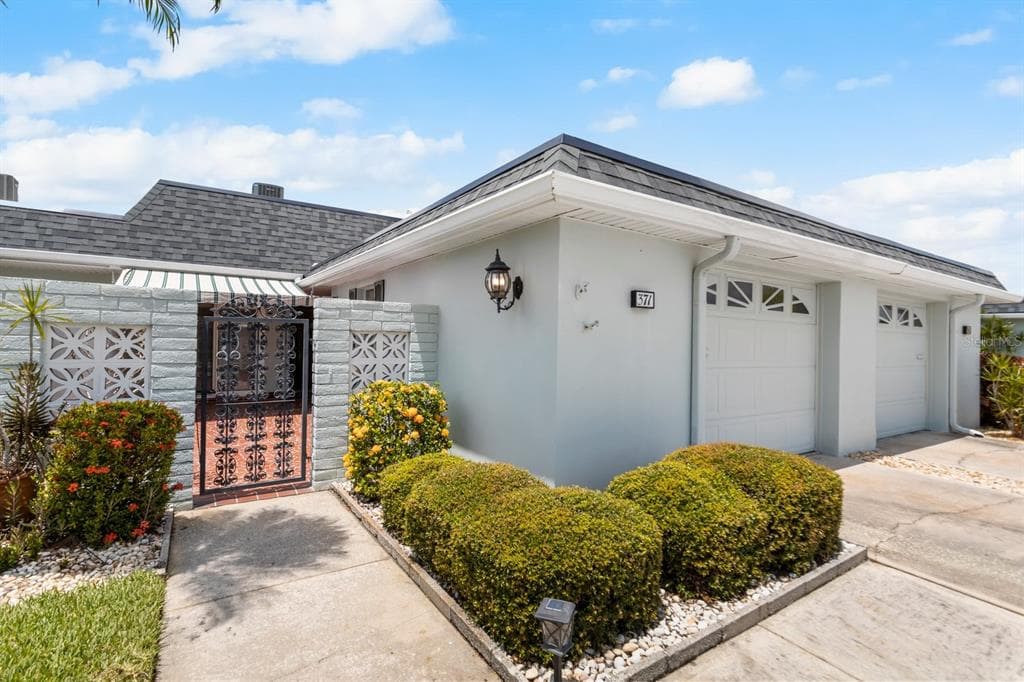 371 BOCA CIEGA POINT BOULEVARD N ST PETERSBURG, FL 33708