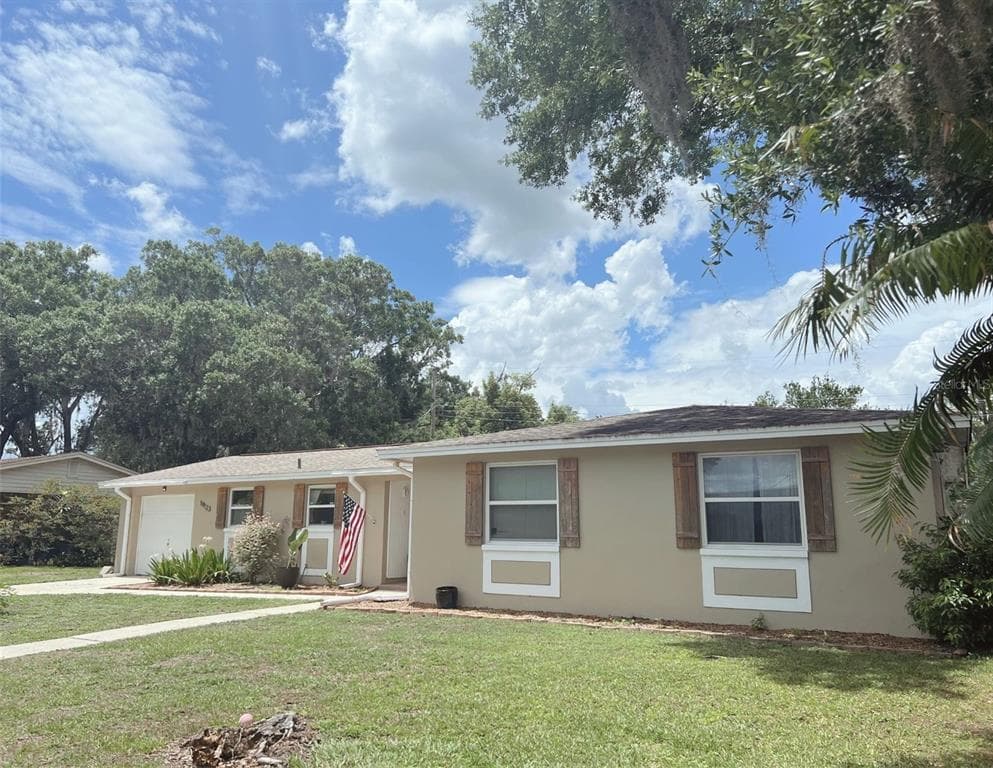 19123 AMELIA CIRCLE