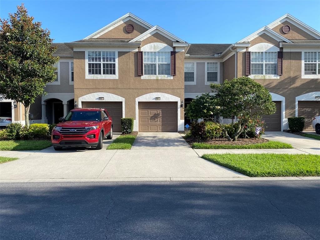 10211 PINK PALMATA COURT RIVERVIEW, FL 33578