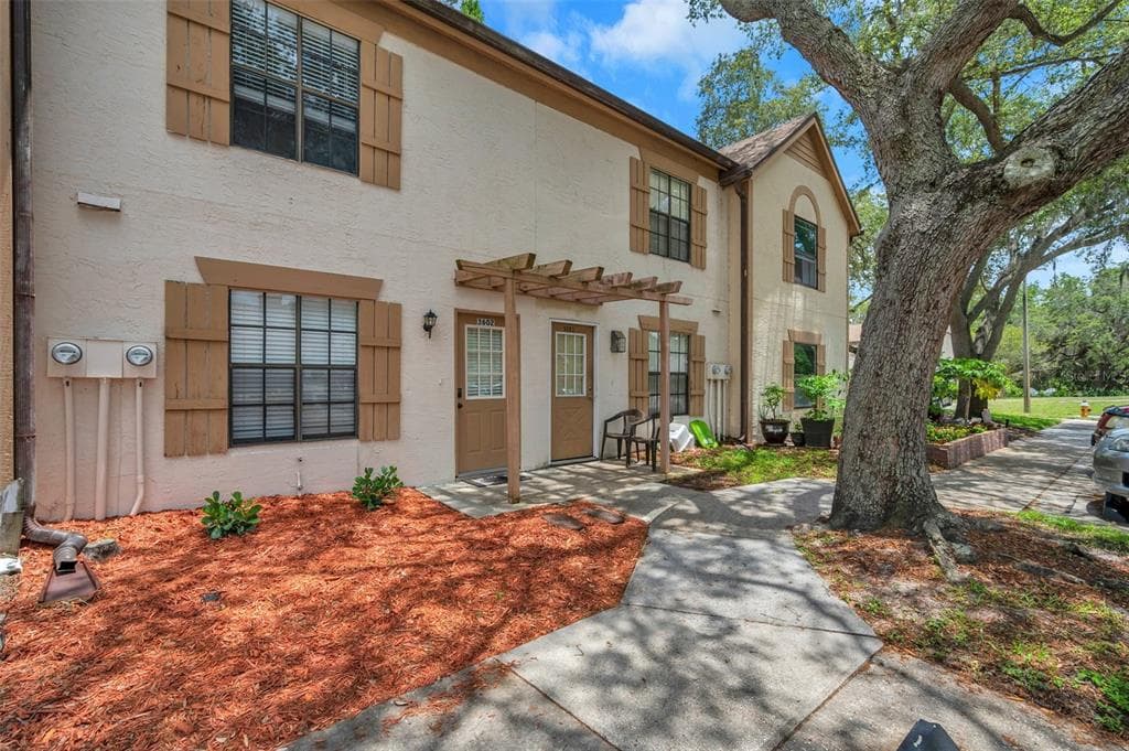 3602 BRIGADOON CIRCLE CLEARWATER, FL 33759