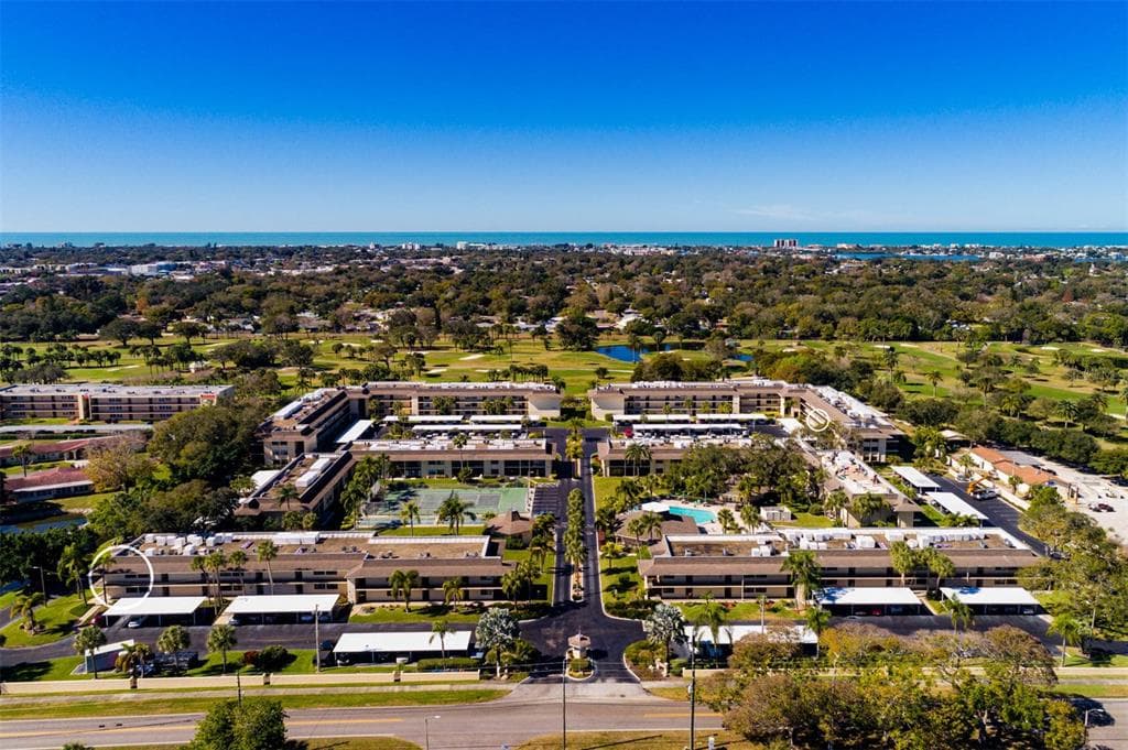 12300 VONN ROAD UNIT 10201 LARGO, FL 33774