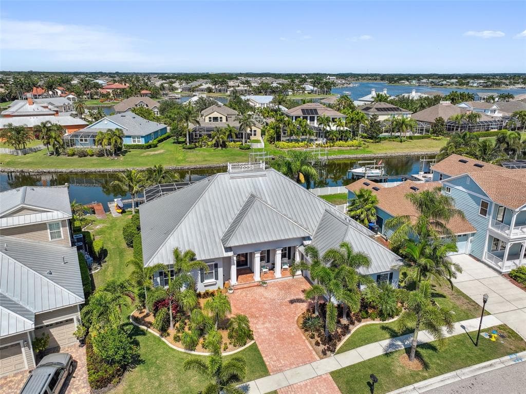 633 MANNS HARBOR DRIVE