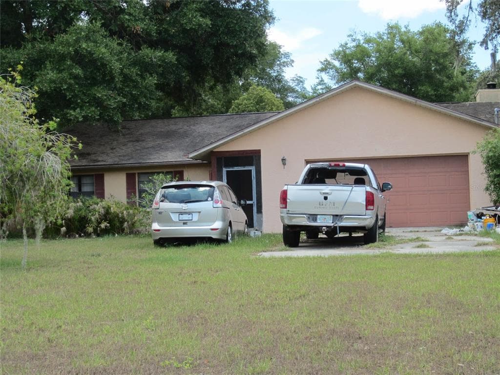 1328 CALVARY ROAD HOLIDAY, FL 34691