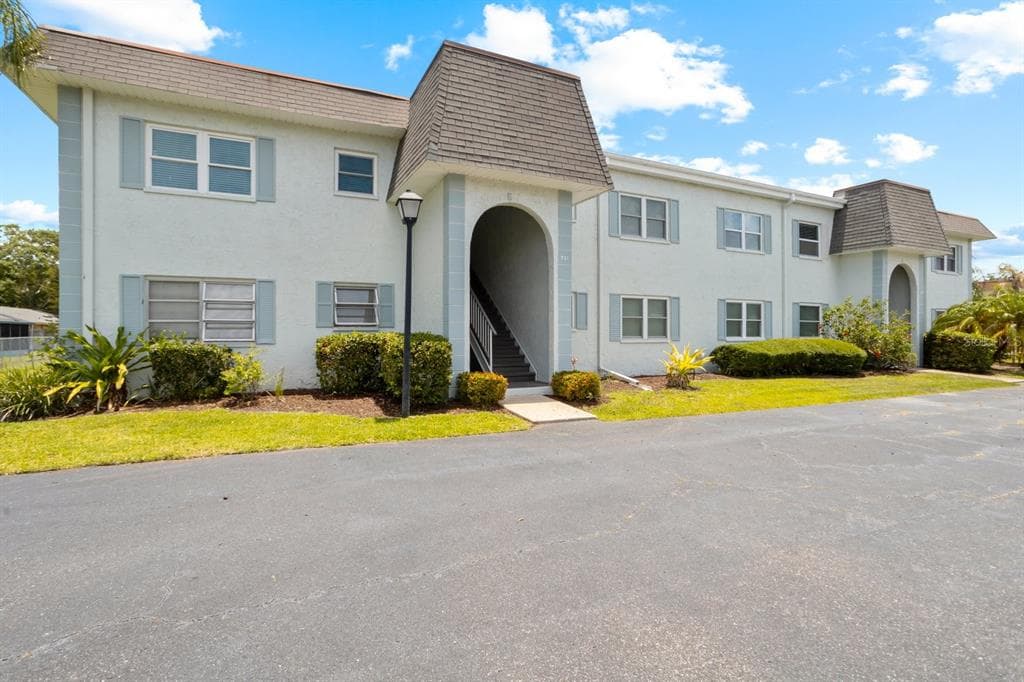 231 S MCMULLEN BOOTH ROAD UNIT 55 CLEARWATER, FL 33759