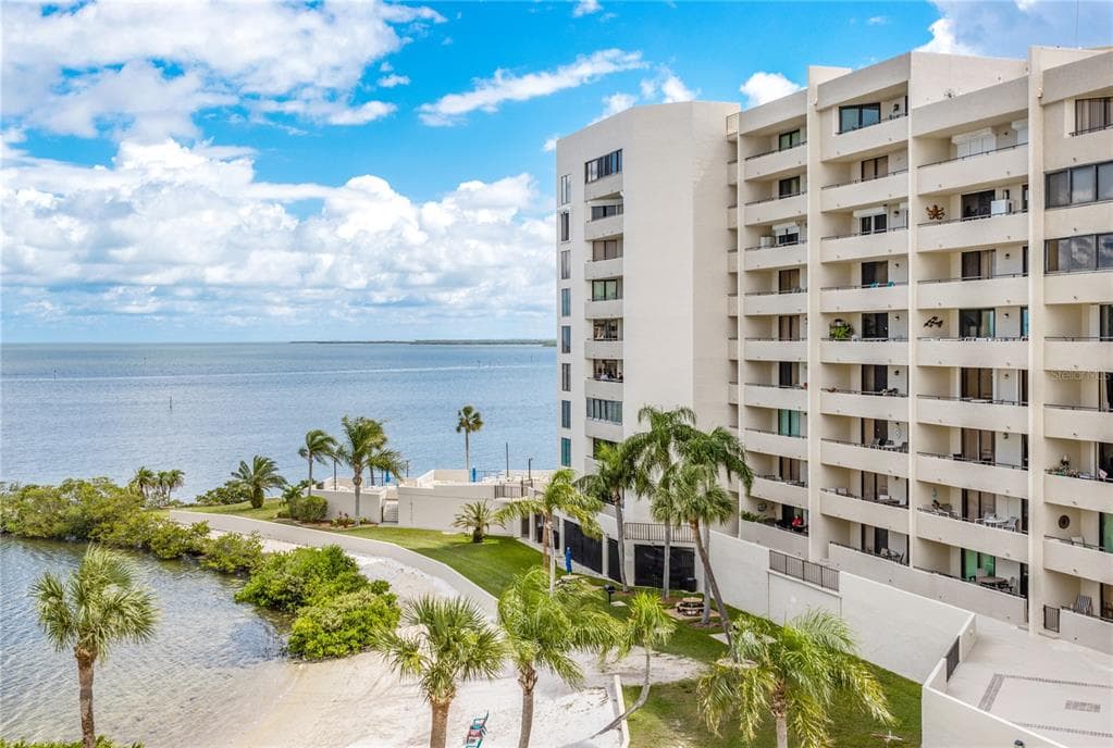 6009 SEA RANCH DRIVE UNIT 502 HUDSON, FL 34667