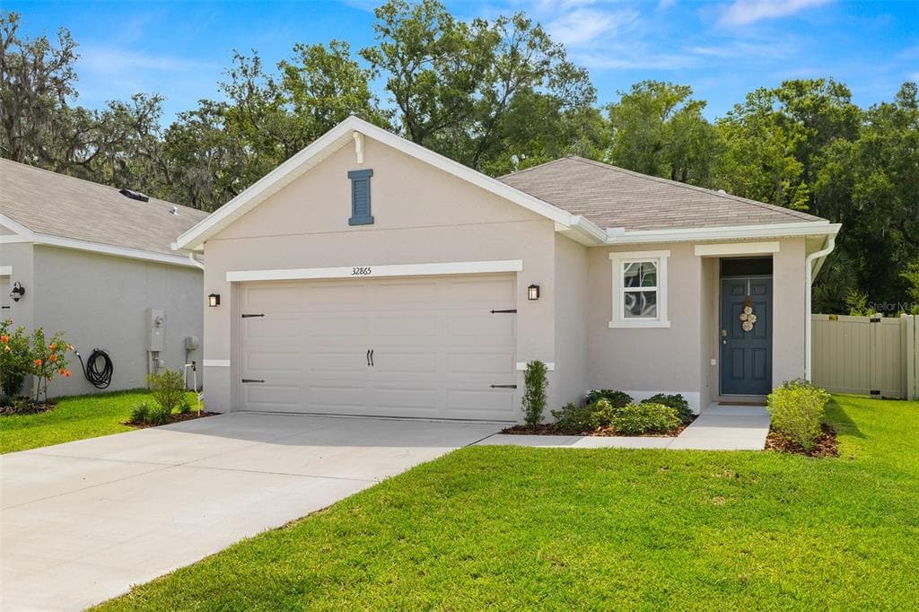 32865 BROOKS HAWK LANE WESLEY CHAPEL, FL 33543