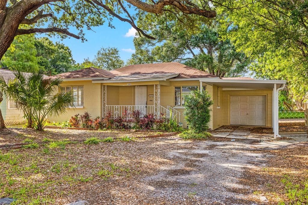 1005 W WOODLAWN AVE TAMPA, FL 33603