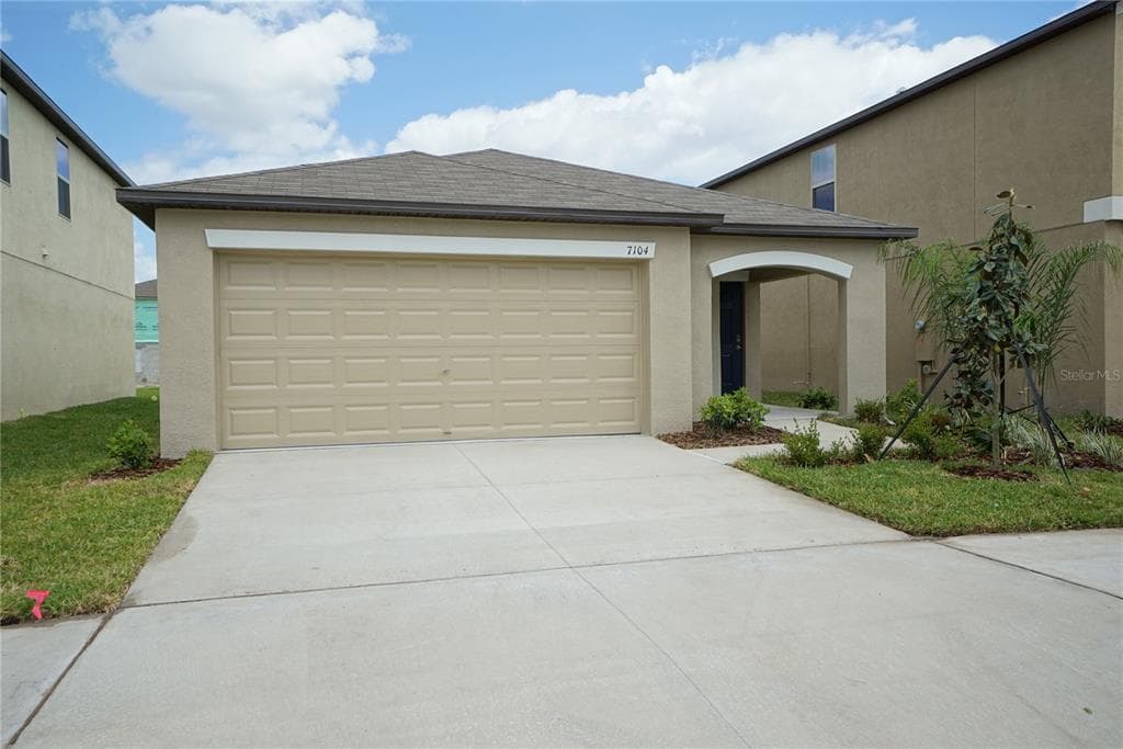 7104 AMELIA COVE COURT SUN CITY CENTER, FL 33573