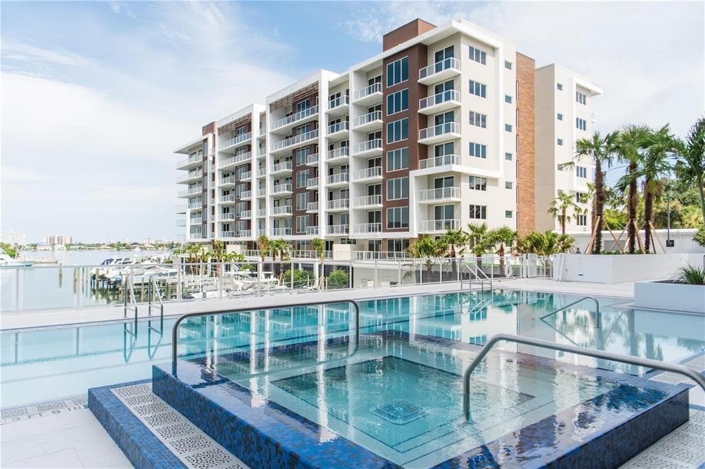 920 N OSCEOLA AVENUE UNIT 602 CLEARWATER, FL 33755