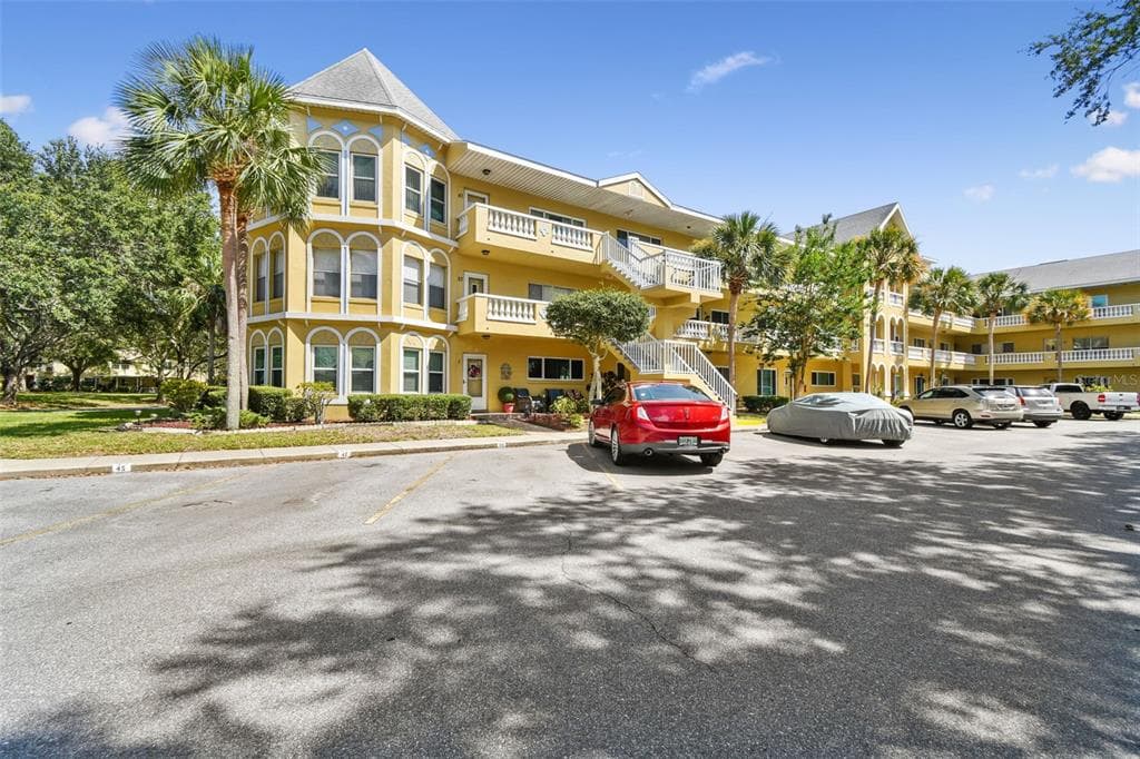 2221 NORWEGIAN DRIVE UNIT 9