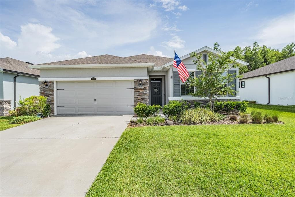 1086 MANZANAR PLACE WESLEY CHAPEL, FL 33543