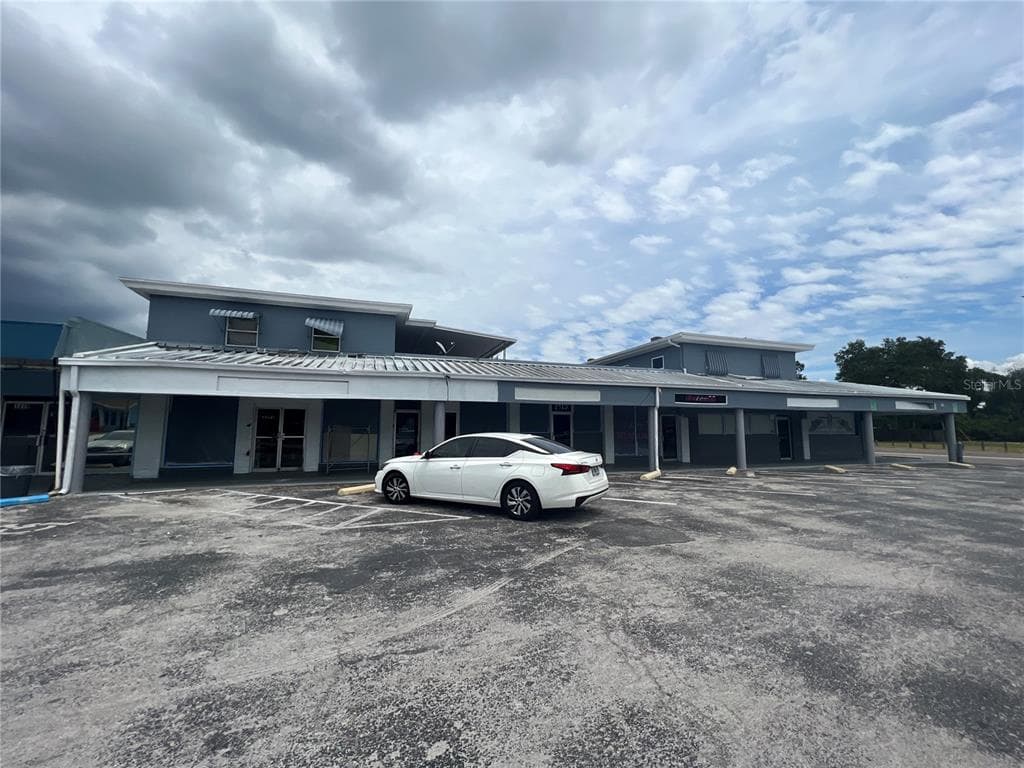 1407 N BETTY LANE UNIT 1417 CLEARWATER, FL 33755