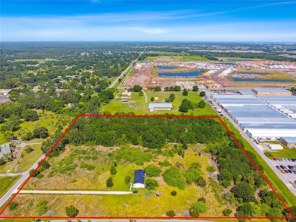 5808 BISHOP ROAD WIMAUMA, FL 33598
