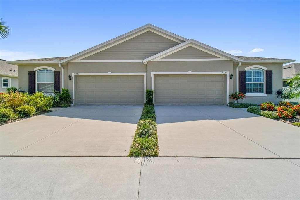 7729 STONEBROOK CIRCLE WESLEY CHAPEL, FL 33545