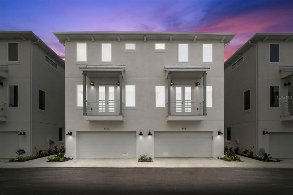 4742 LEGACY PARK DRIVE TAMPA, FL 33611