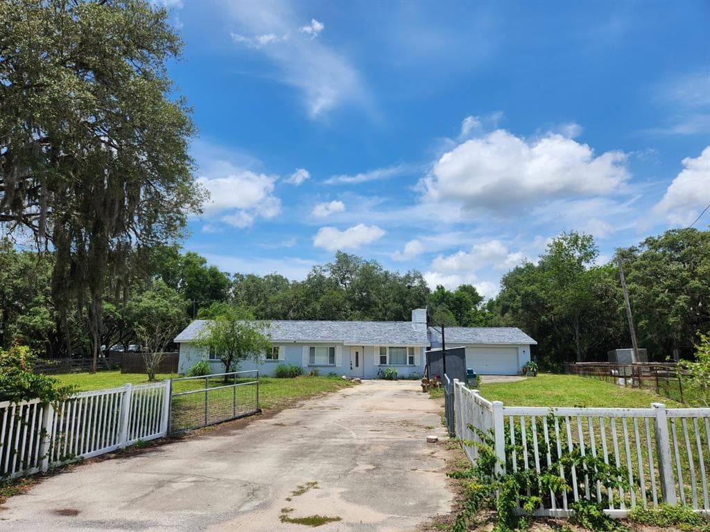 13227 LAKE KARL DRIVE HUDSON, FL 34669