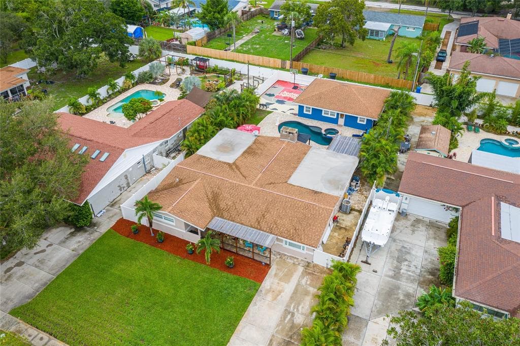 6655 BOUGAINVILLA AVENUE S ST PETERSBURG, FL 33707