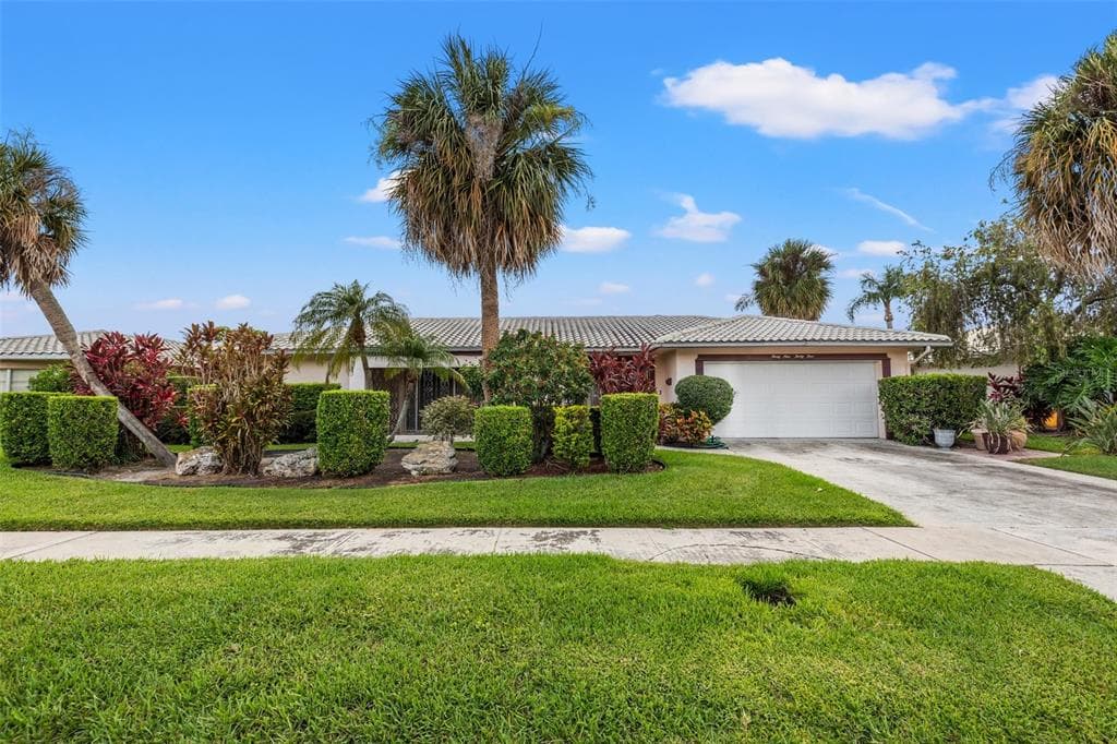 3934 DORAL DRIVE TAMPA, FL 33634