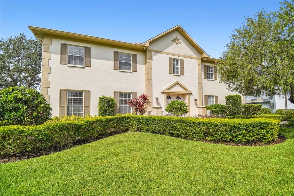 13704 SUN COURT TAMPA, FL 33624