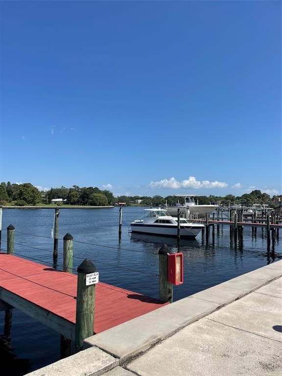 2424 W TAMPA BAY BOULEVARD UNIT I105 TAMPA, FL 33607