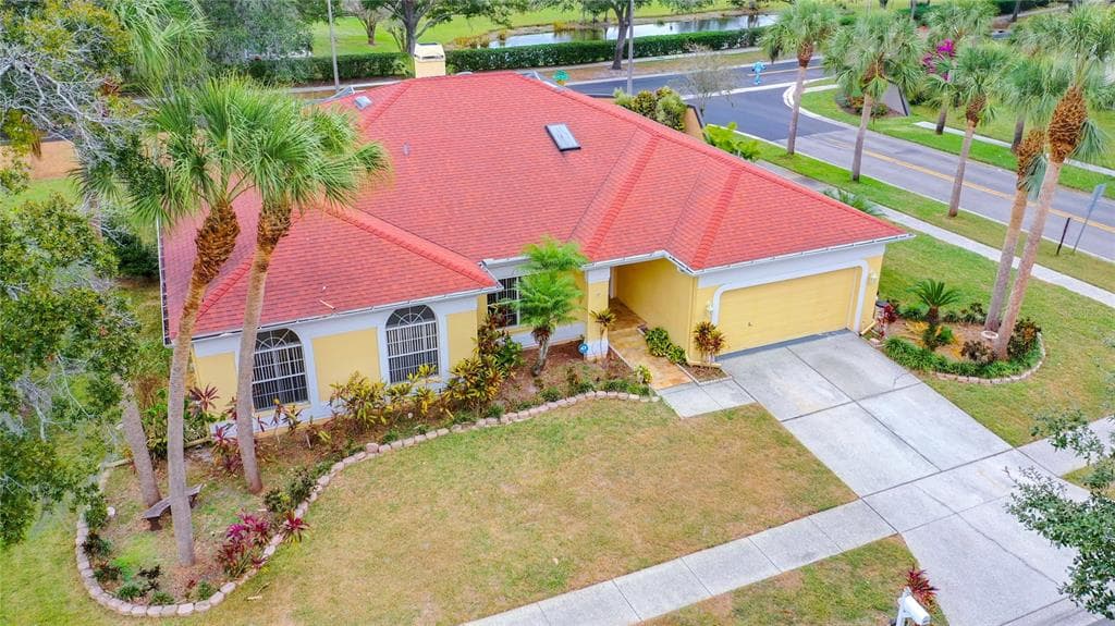 9501 NORCHESTER CIRCLE TAMPA, FL 33647