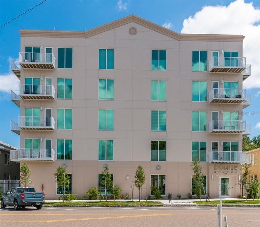 644 3RD AVENUE S UNIT 502 ST PETERSBURG, FL 33701