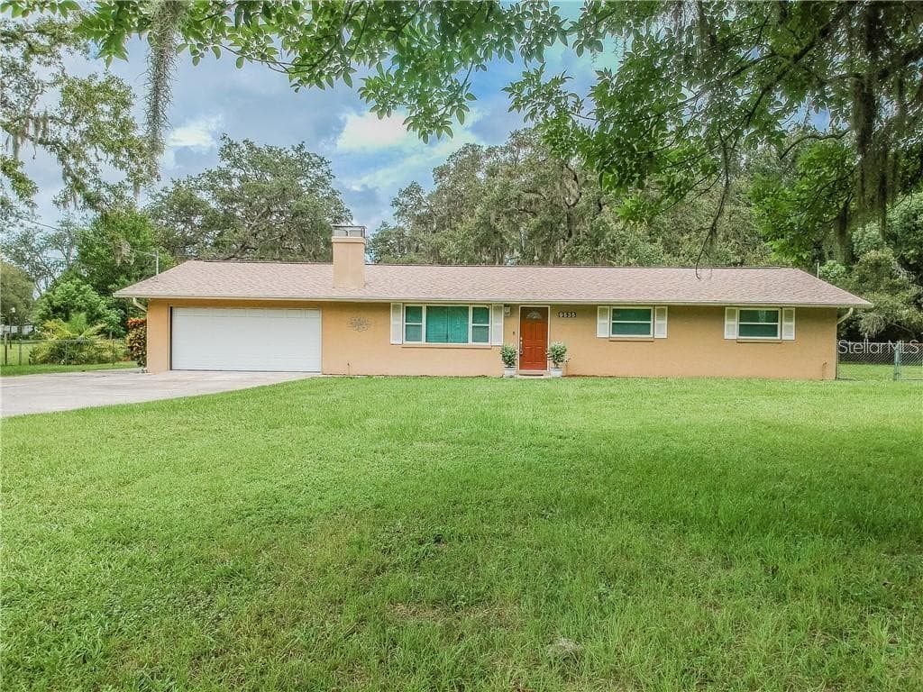 9535 LAKEVIEW DRIVE NEW PORT RICHEY, FL 34654