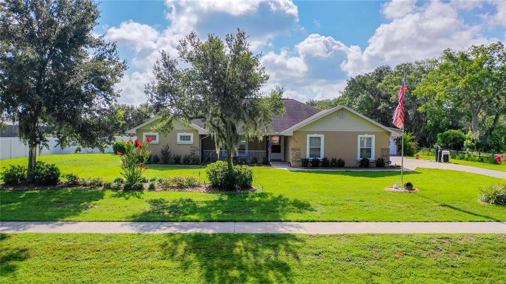 4212 HAWKINS ROAD PLANT CITY, FL 33567