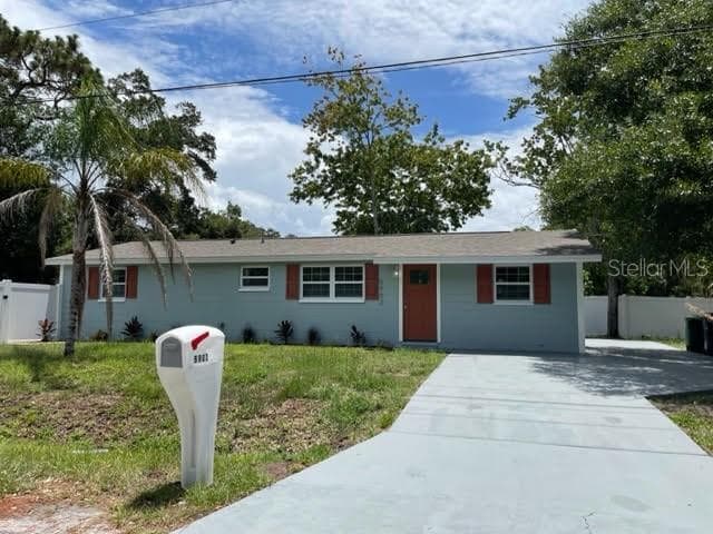 5902 S SHERWOOD AVENUE TAMPA, FL 33611