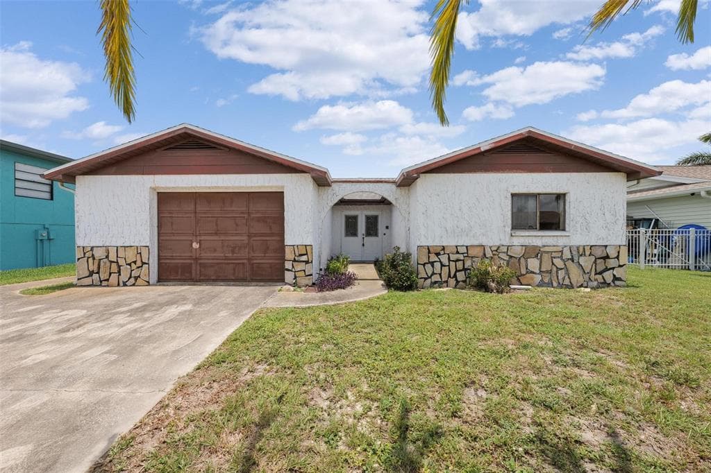 15612 DONZI DRIVE HUDSON, FL 34667