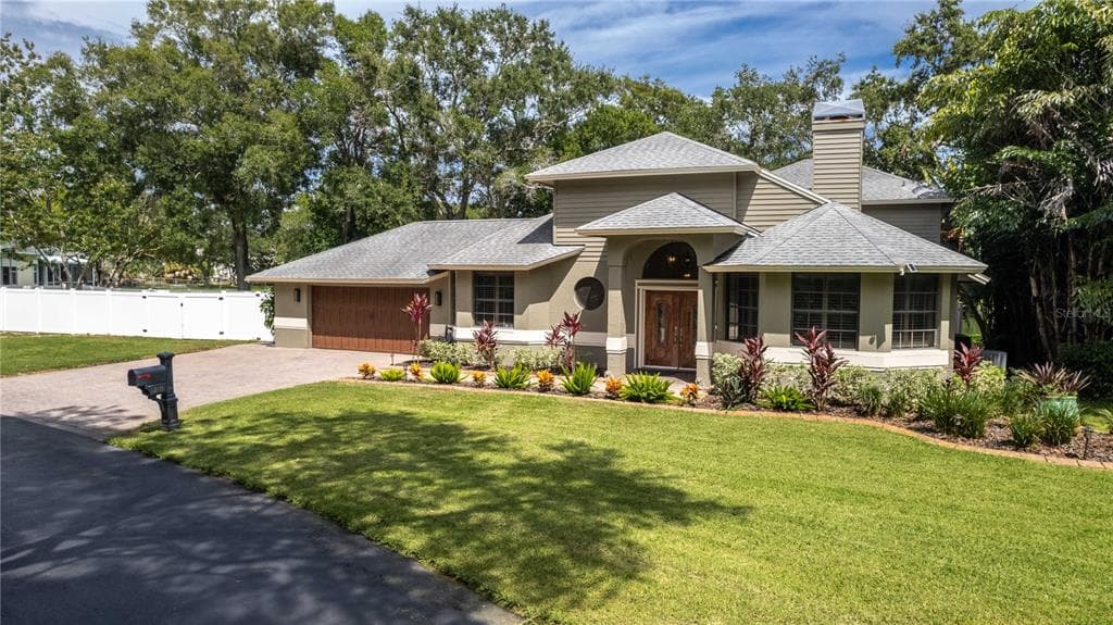 1511 CHATEAU WOOD DRIVE CLEARWATER, FL 33764