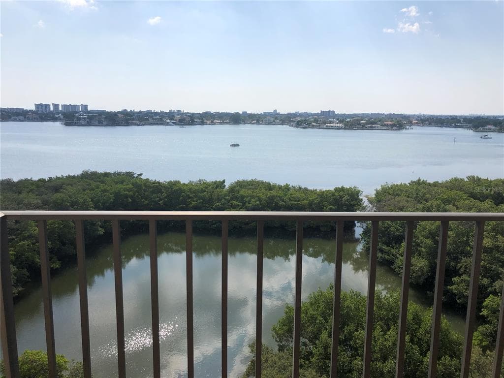 7050 SUNSET DRIVE S UNIT 811