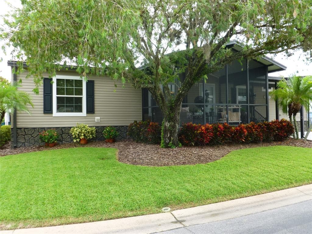 3006 WHISPERING LN WESLEY CHAPEL, FL 33543