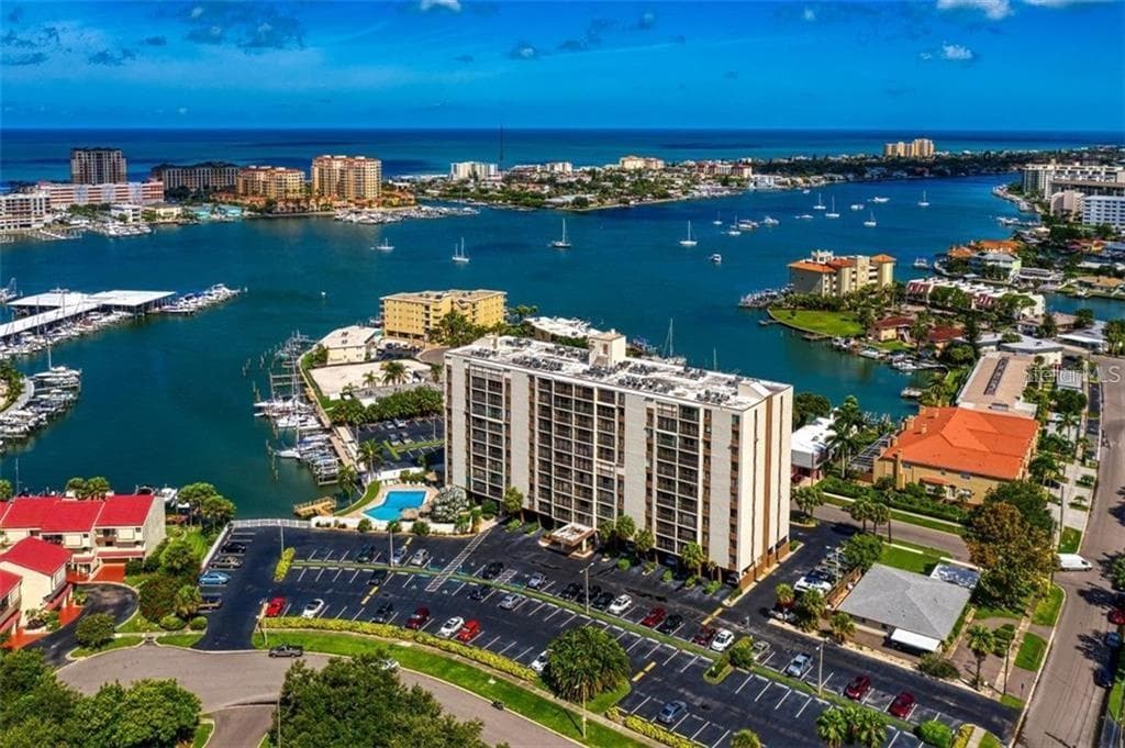 255 DOLPHIN POINT UNIT 501 CLEARWATER, FL 33767