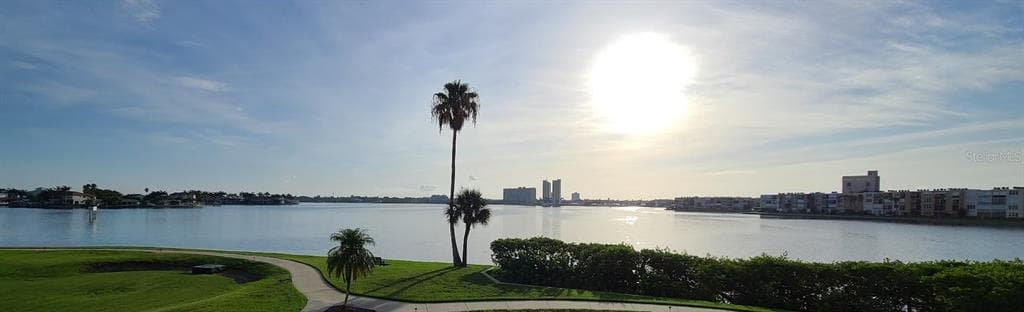 8021 SAILBOAT KEY BOULEVARD S UNIT 102 ST PETE BEACH, FL 33707