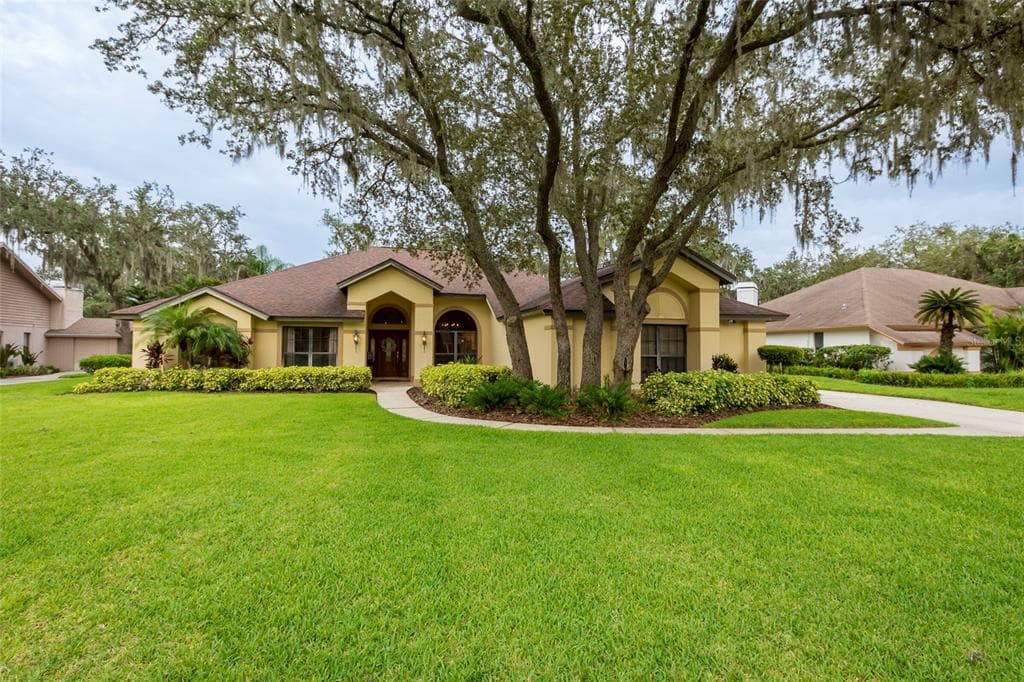 2702 PINE CLUB DRIVE PLANT CITY, FL 33566
